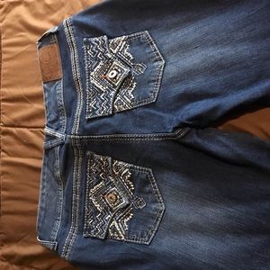 Ariya Jeans